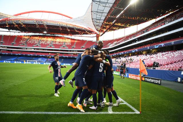 罗马诺：曼城签约18岁中卫朱马巴赫 转租给朗斯