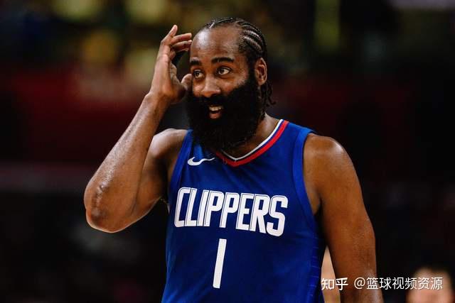 雷霆力克卫冕冠军豪取15连胜 鹈鹕轻取奇才